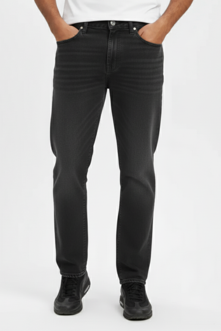 Motion Straight Fit Jeans - Black