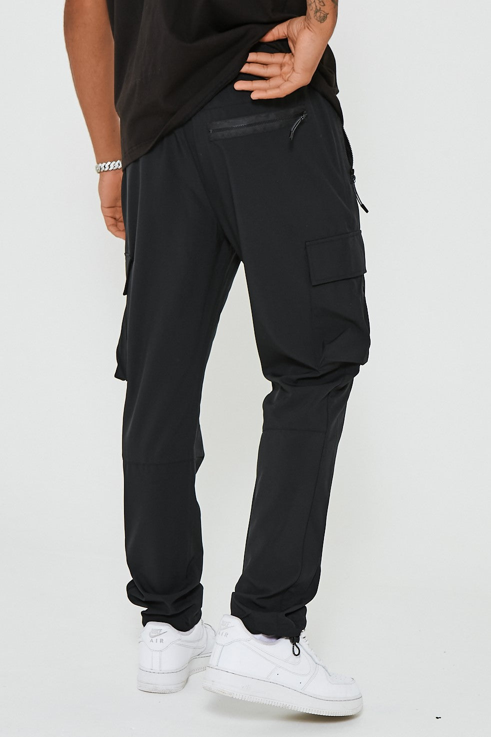 Baylis Tapered Cargo Woven Pants - Black